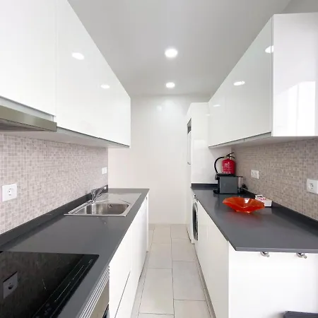 Modern In The Heart Of #1942 *