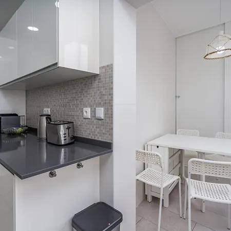 Modern In The Heart Of #1942